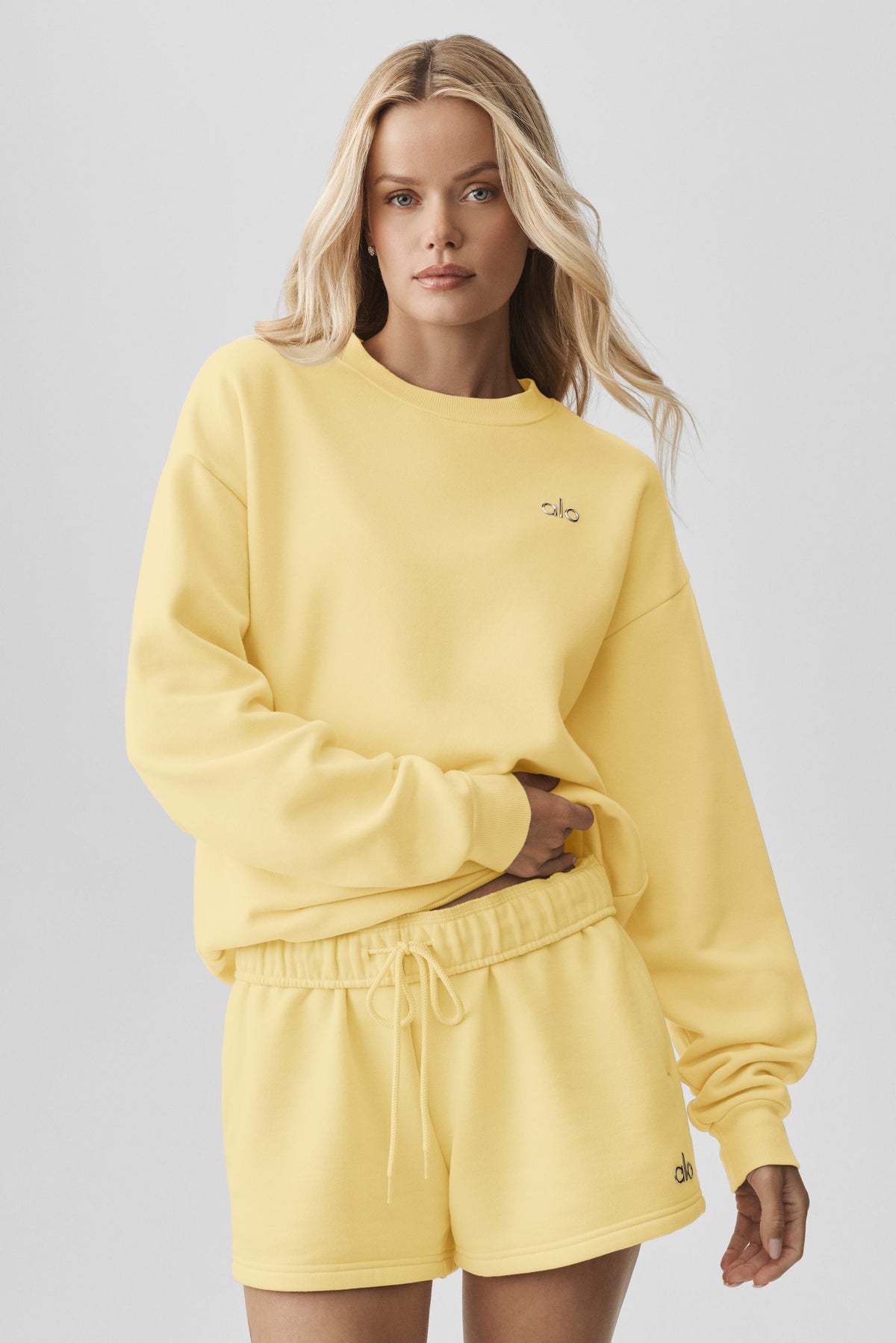 Accolade Crew Neck Pullover - Warm Butter