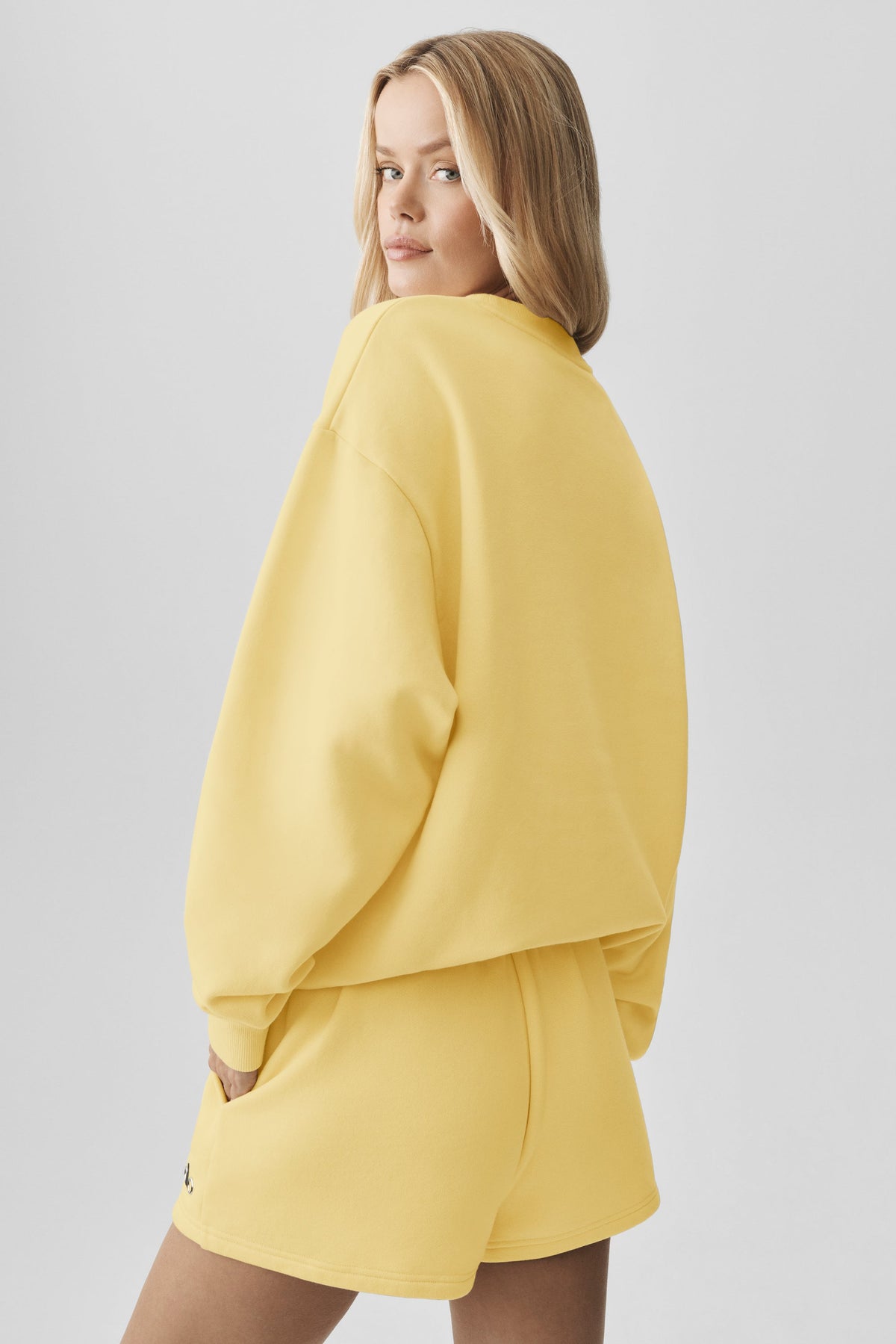 Accolade Crew Neck Pullover - Warm Butter