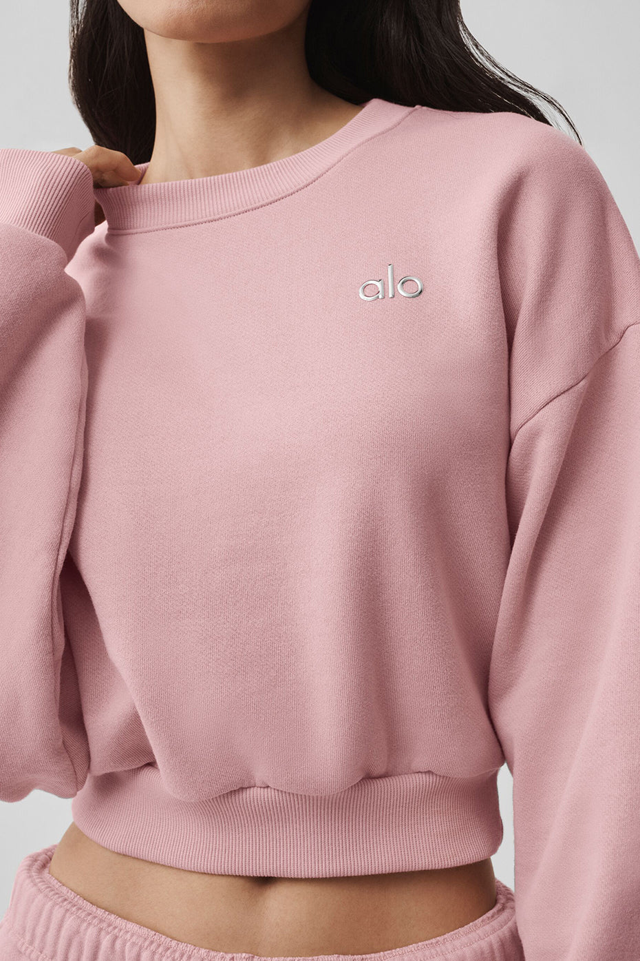 Cropped Accolade Crewneck - Vintage Pink