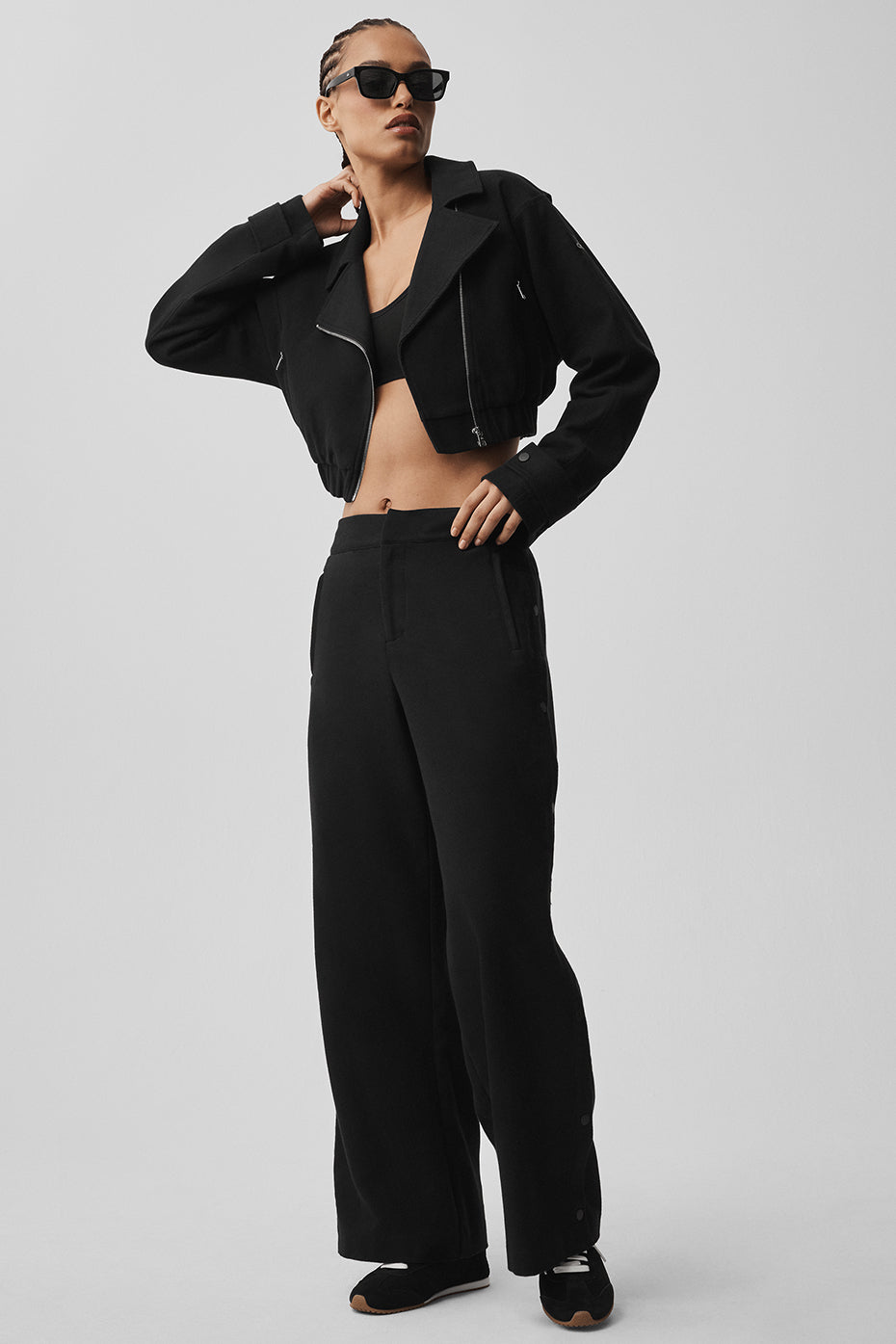 Mid-Rise Cosmopolitan Snap Pant - Black