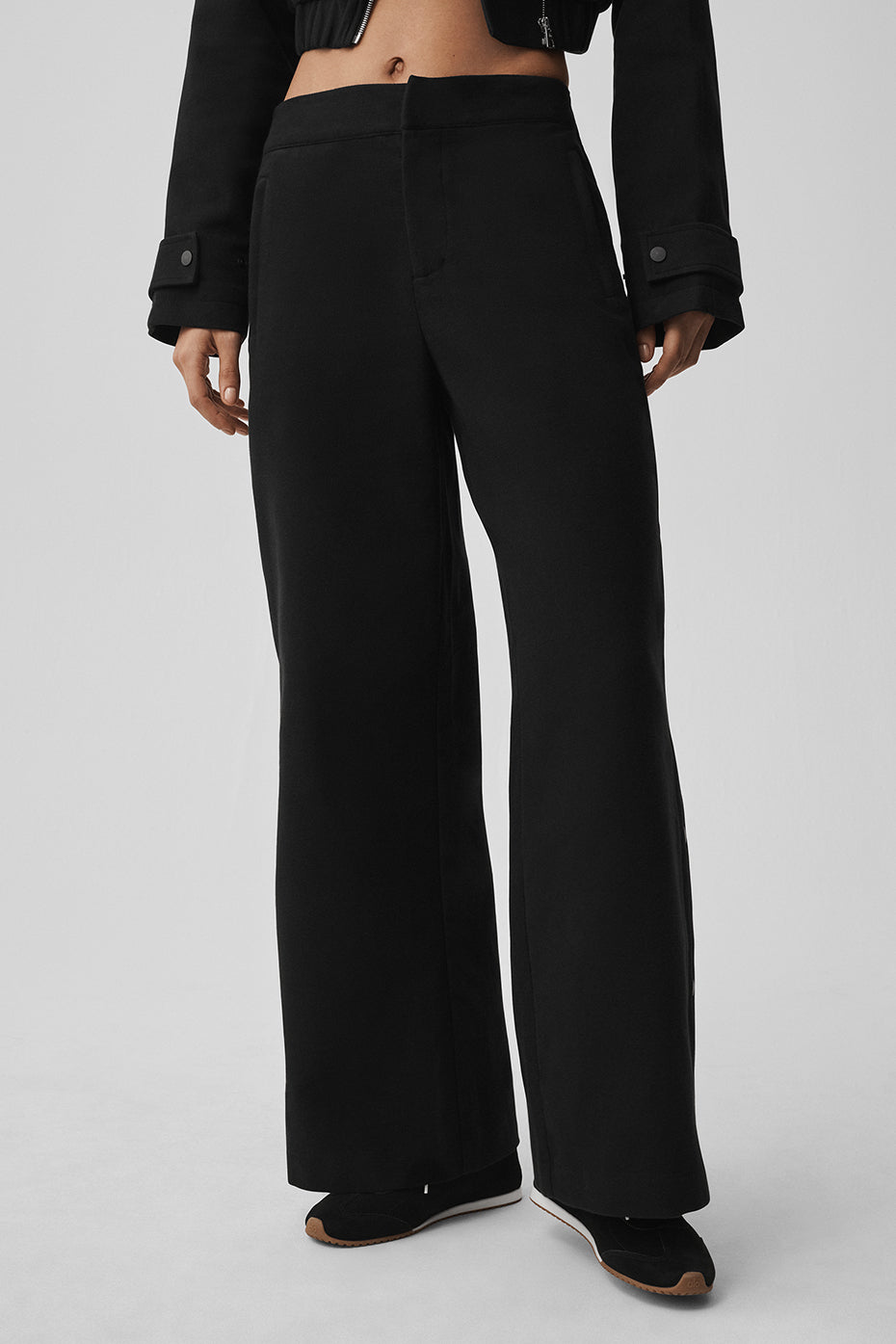 Mid-Rise Cosmopolitan Snap Pant - Black